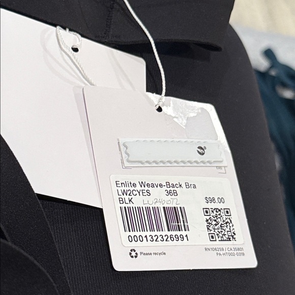 Lululemon Enlite Weave-Back Bra
High Support black‎  36B nwt - Picture 6 of 6